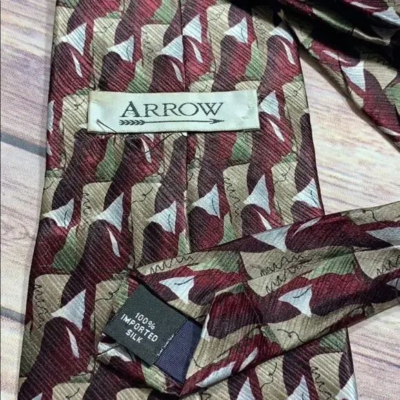 Vintage abstract print Arrow silk tie - Picture 3 of 3